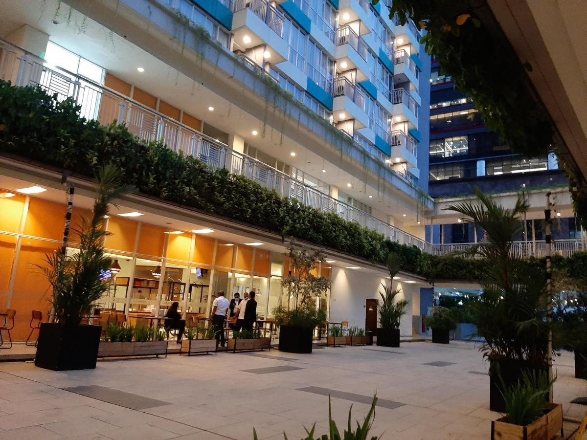 Cozy The H Residence Cawang By Bonzela Property Jakarta Bagian luar foto