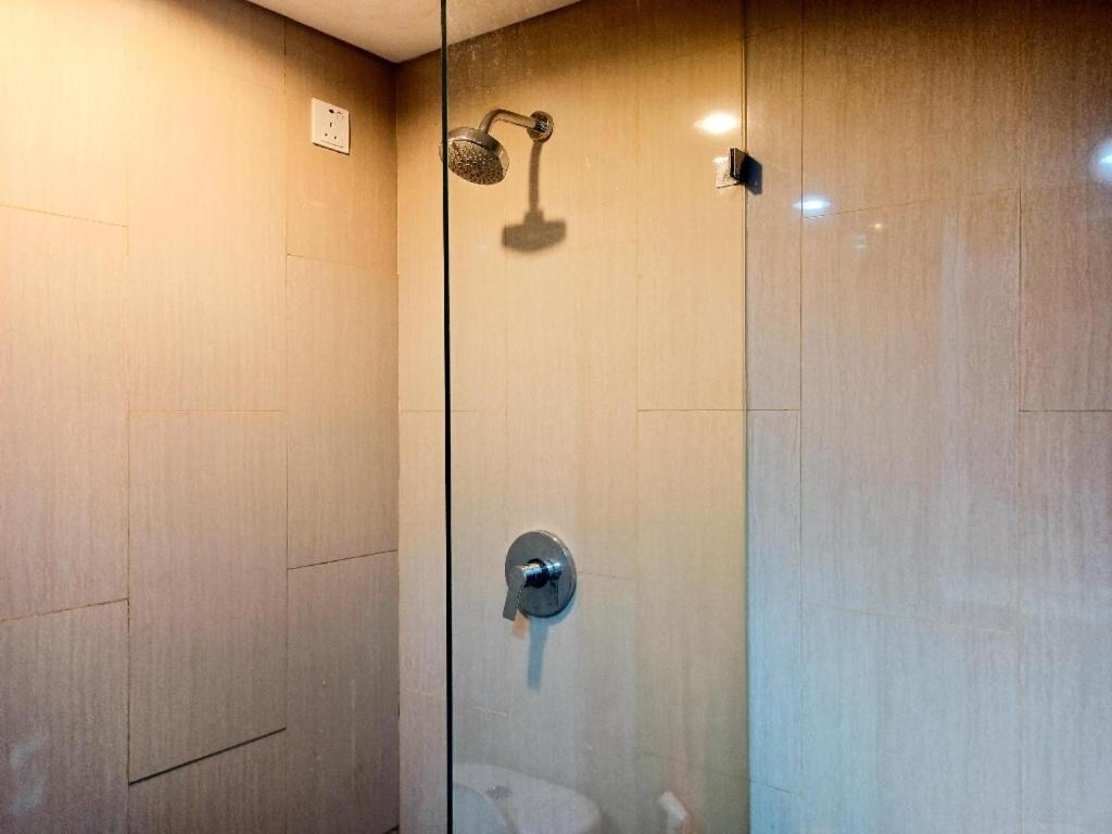 Cozy The H Residence Cawang By Bonzela Property Jakarta Bagian luar foto